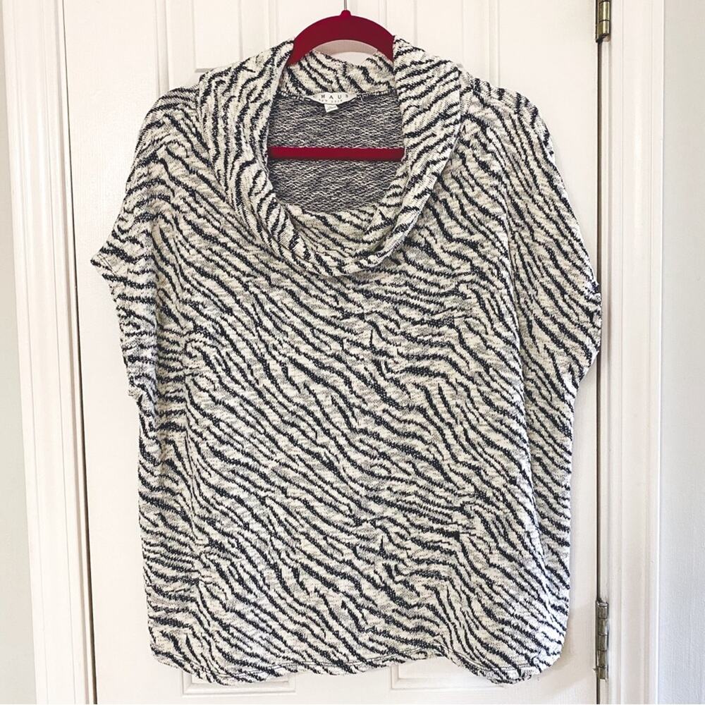 CHAUS • New York Black + White Zebra Print Cowl Neck Top